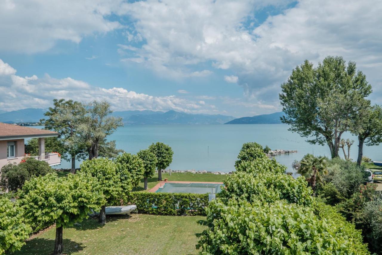 Casa Lugana 9 - Monolocale Con Piscina Fronte Lago Sirmione Kültér fotó